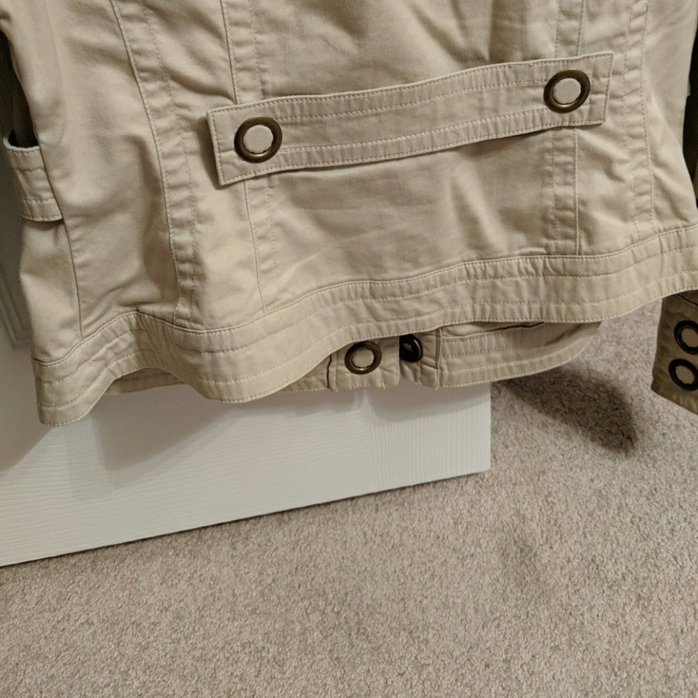 Coat - Picture 6 of 6